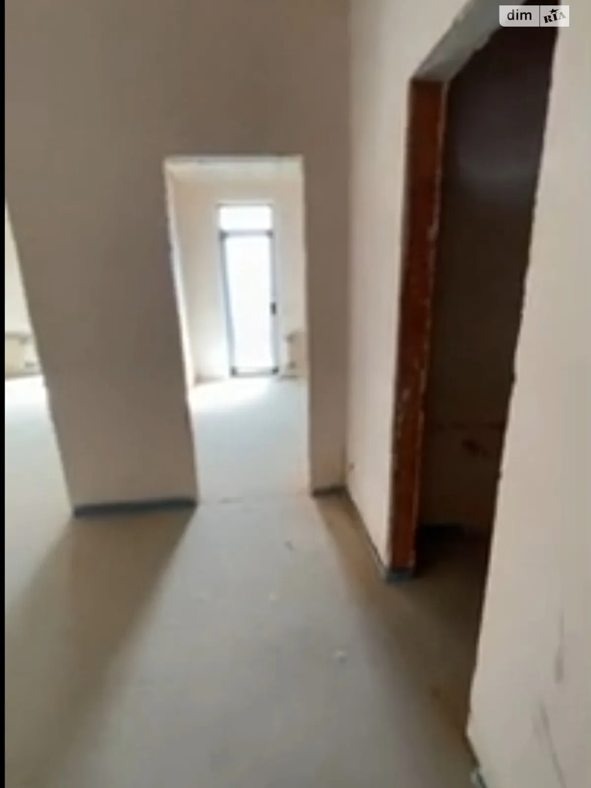 Продається 2-кімнатна квартира 90 кв. м у Ужгороді, наб. Слов'янська, 25А - фото 1