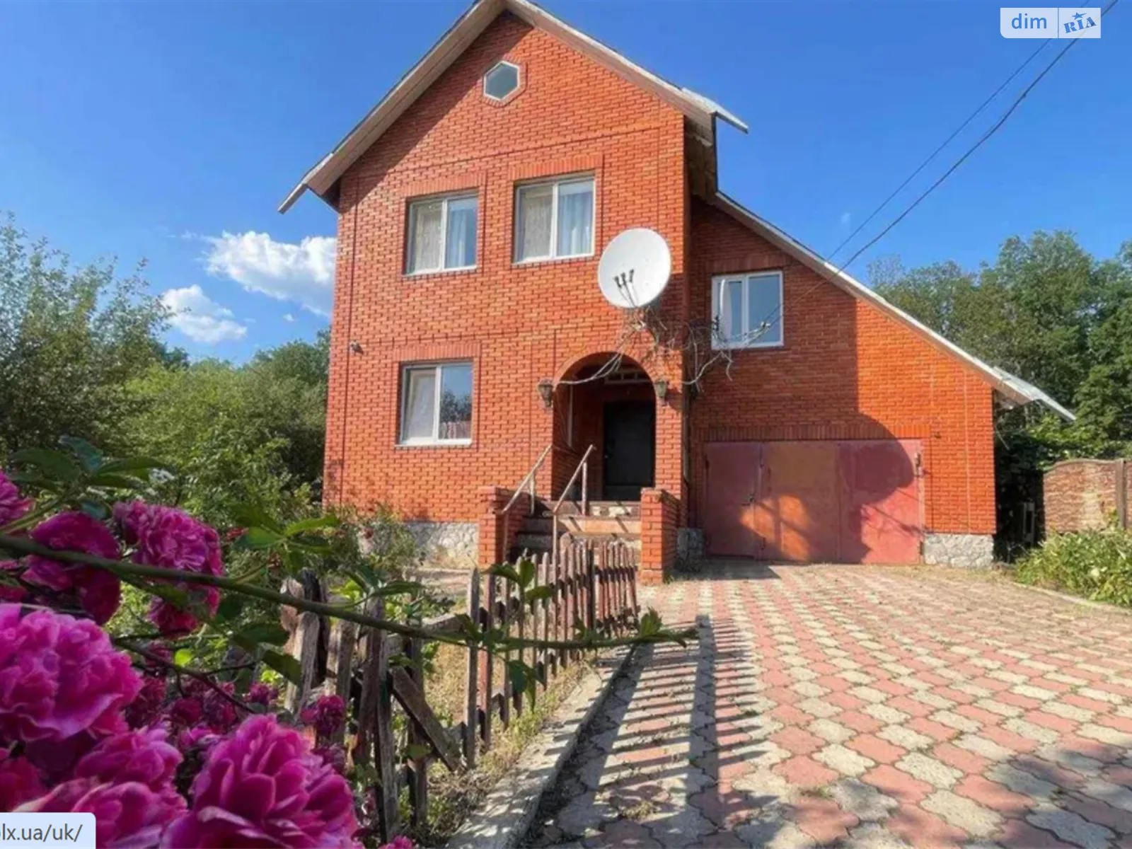 Продается дом на 2 этажа 240 кв. м с участком, цена: 104000 $ - фото 1