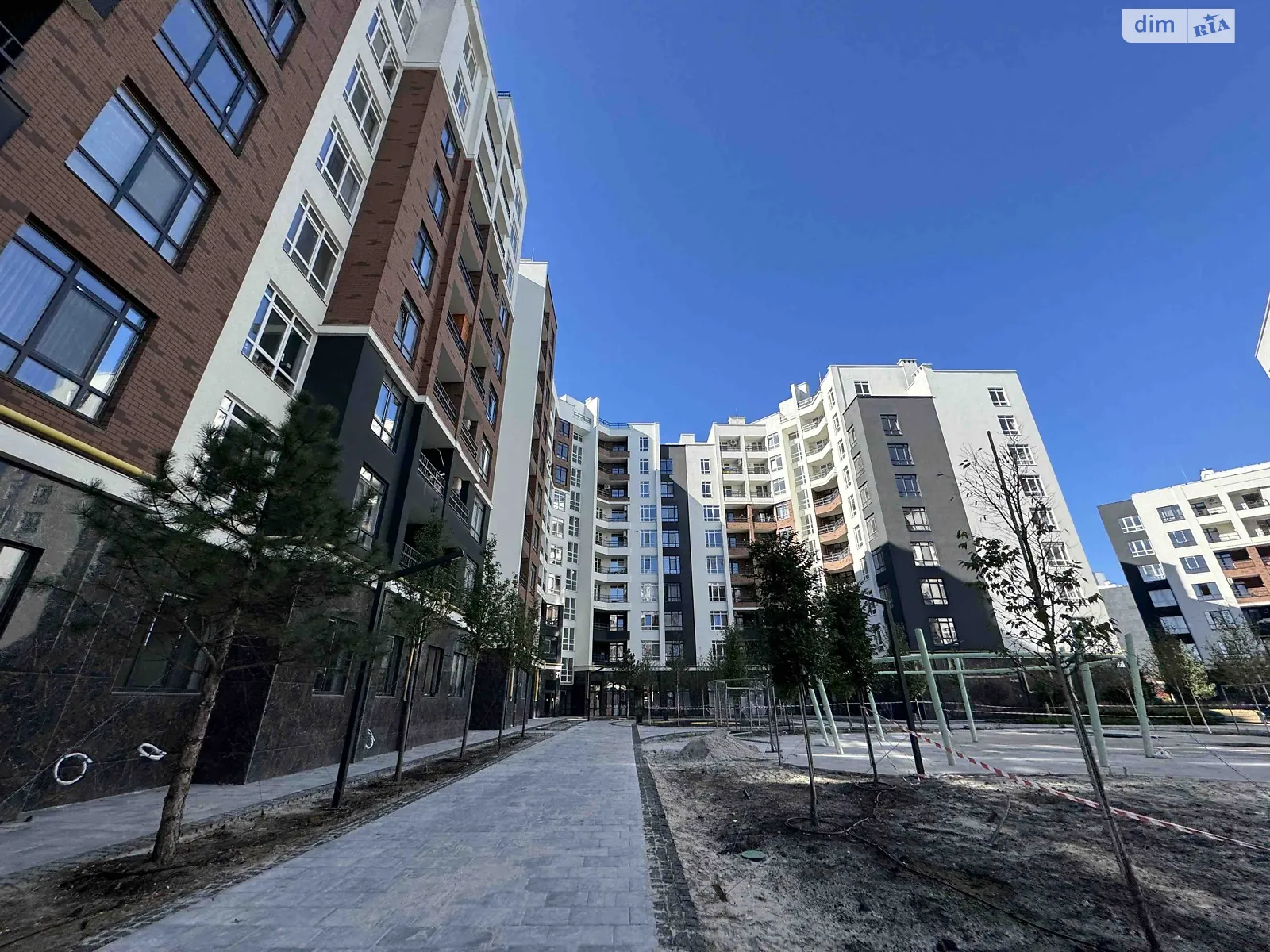 Продается 1-комнатная квартира 37.8 кв. м в Ирпене, ул. Ольги Кобылянской(Достоевского), 1В/36 - фото 1