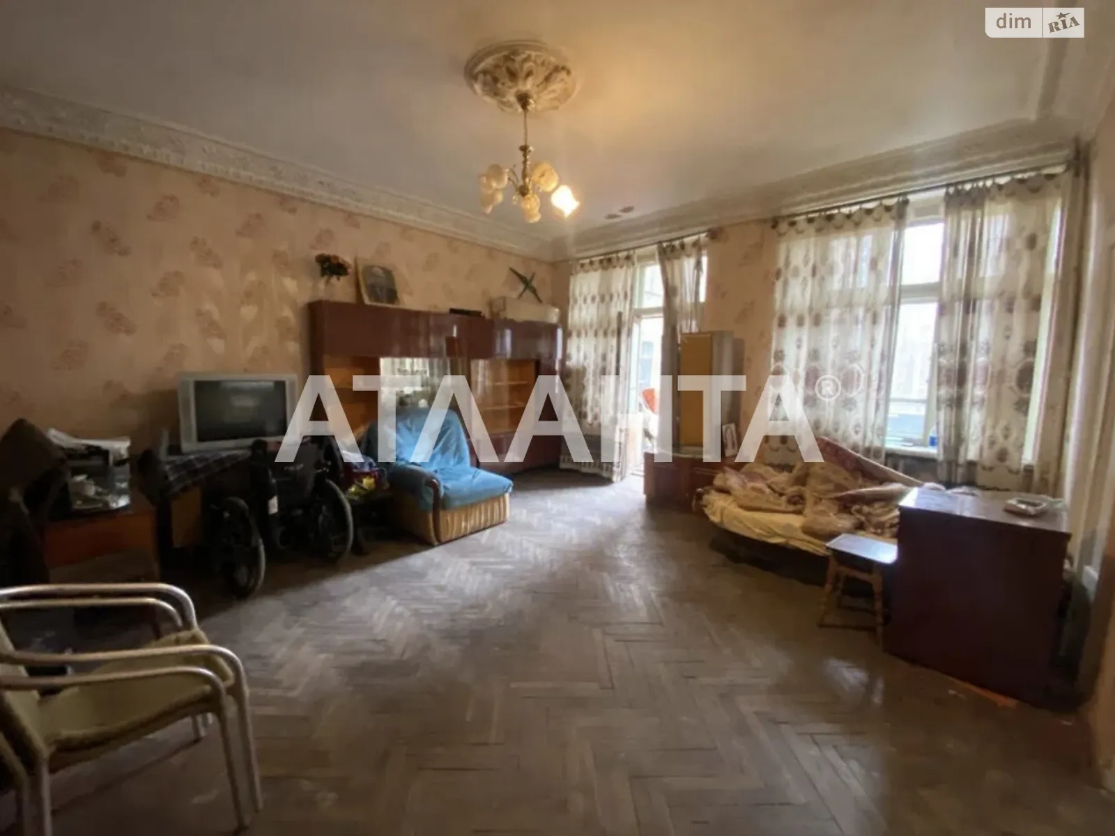 Продается 3-комнатная квартира 101.5 кв. м в Одессе, бул. Французский - фото 1