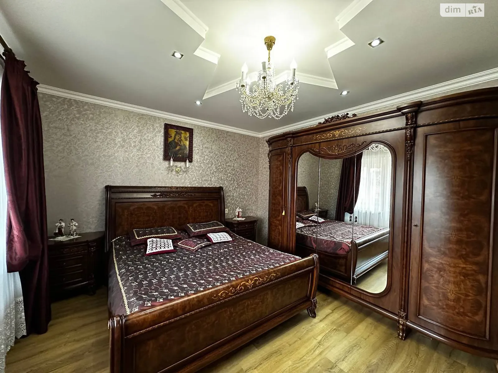 Продається частина будинку 225.9 кв. м с басейном, цена: 220000 $ - фото 1