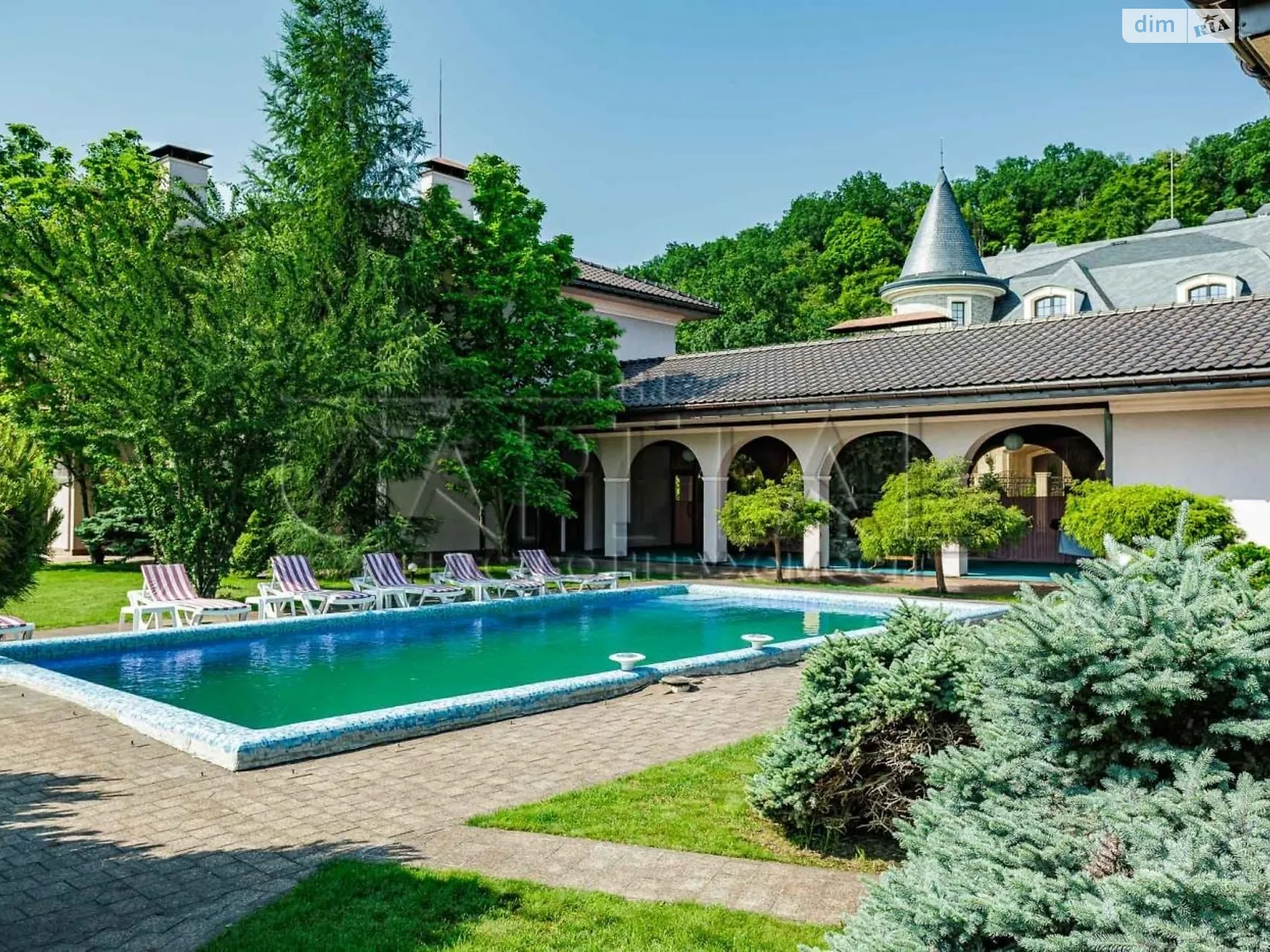 Продается дом на 2 этажа 670 кв. м с участком, цена: 1150000 $ - фото 1