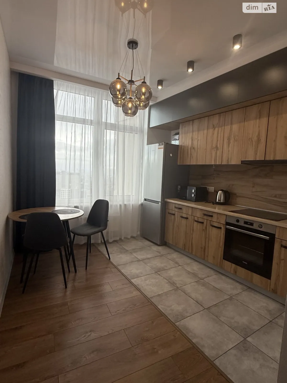 Продается 1-комнатная квартира 40 кв. м в Одессе, ул. Валерия Самофалова, 16А/4 - фото 1