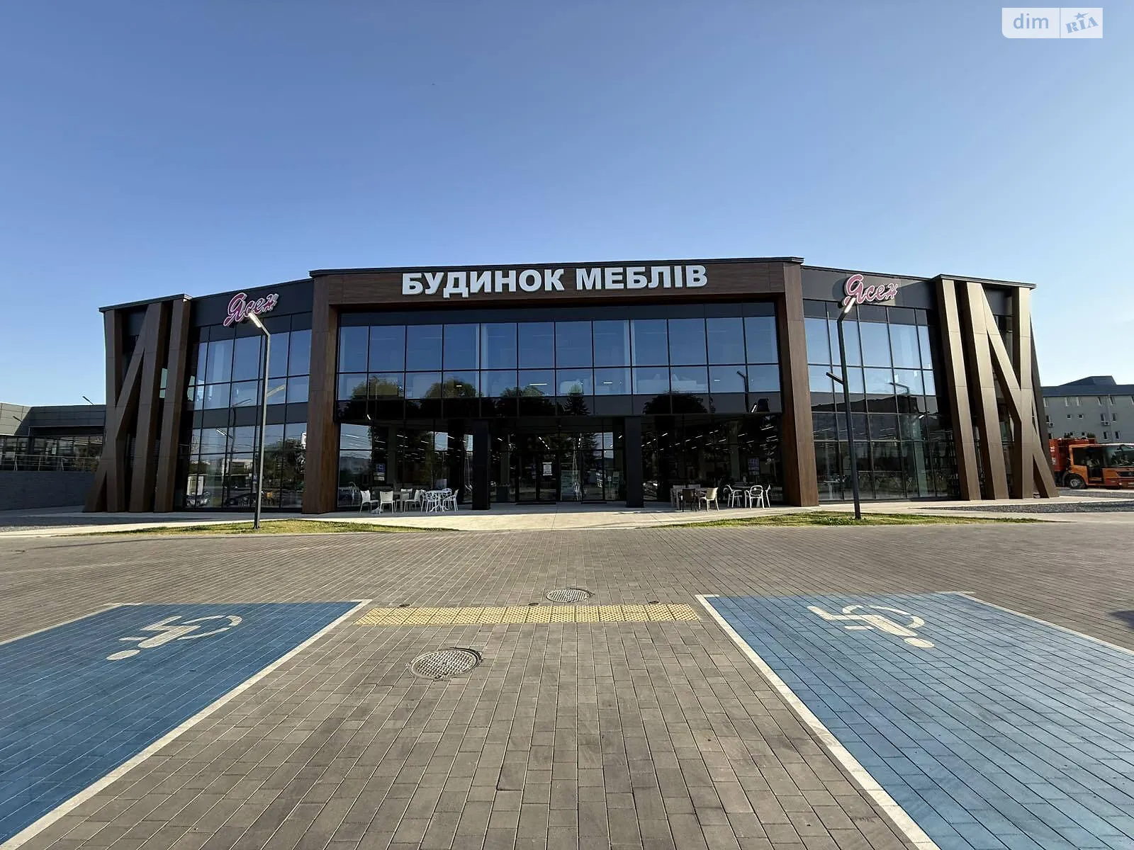 Сдается в аренду помещения свободного назначения 500 кв. м в 2-этажном здании, цена: 175000 грн - фото 1