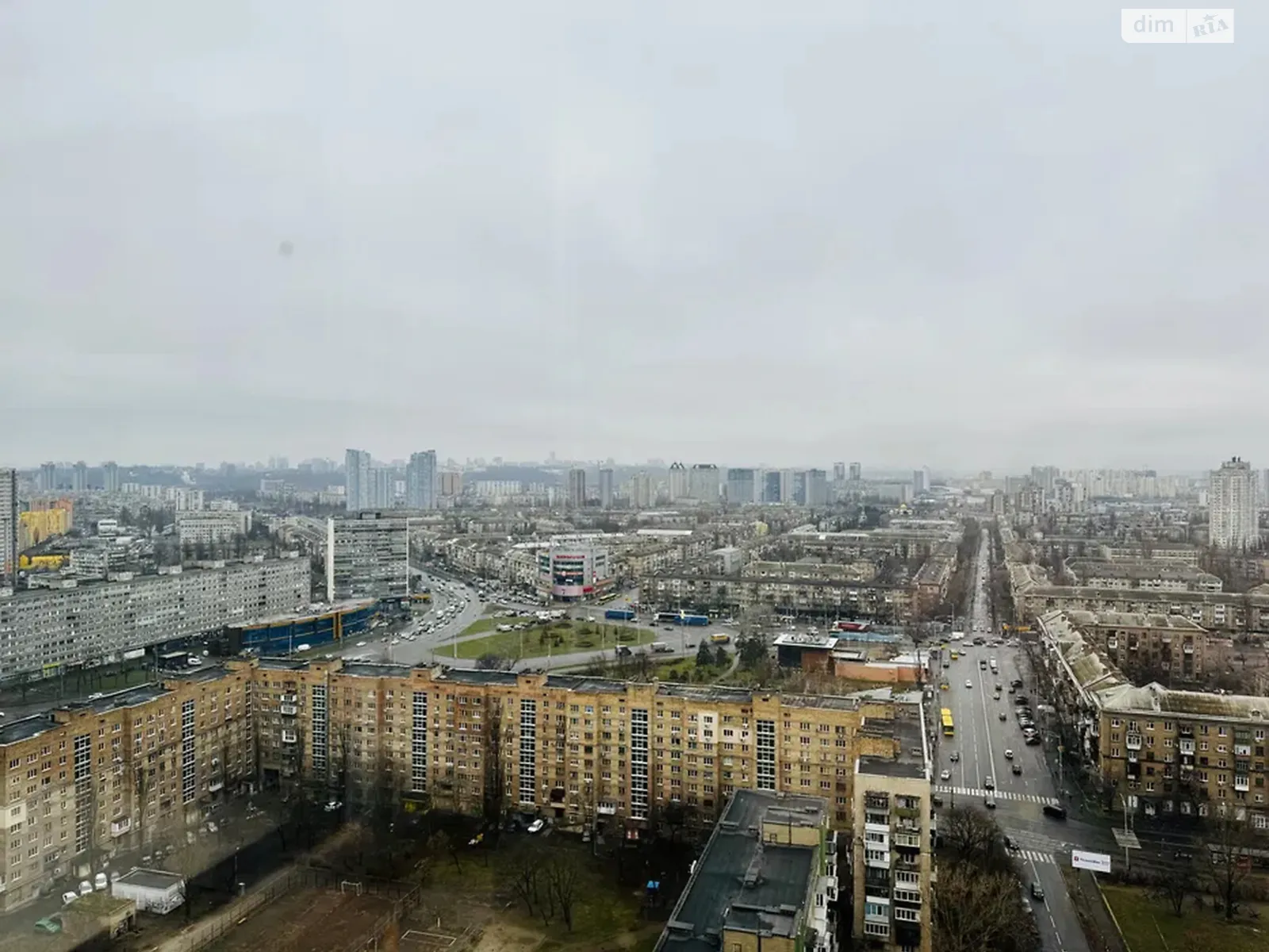 Продается 3-комнатная квартира 82.6 кв. м в Киеве, ул. Владимира Сосюры, 6Б - фото 1