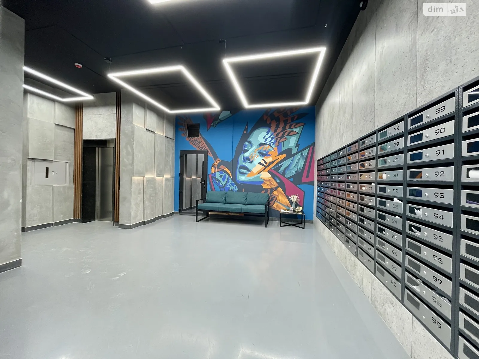 Продается 1-комнатная квартира 34 кв. м в Ивано-Франковске, ул. Ленкавского, 34/1 - фото 1