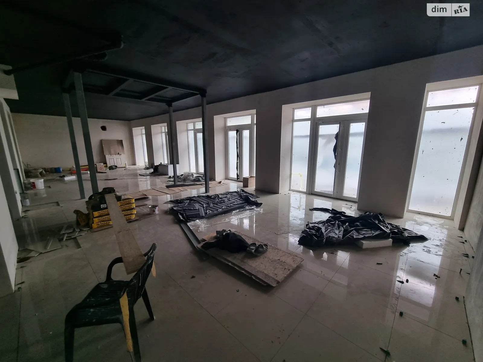 Сдается в аренду помещения свободного назначения 150 кв. м в 3-этажном здании, цена: 60000 грн - фото 1