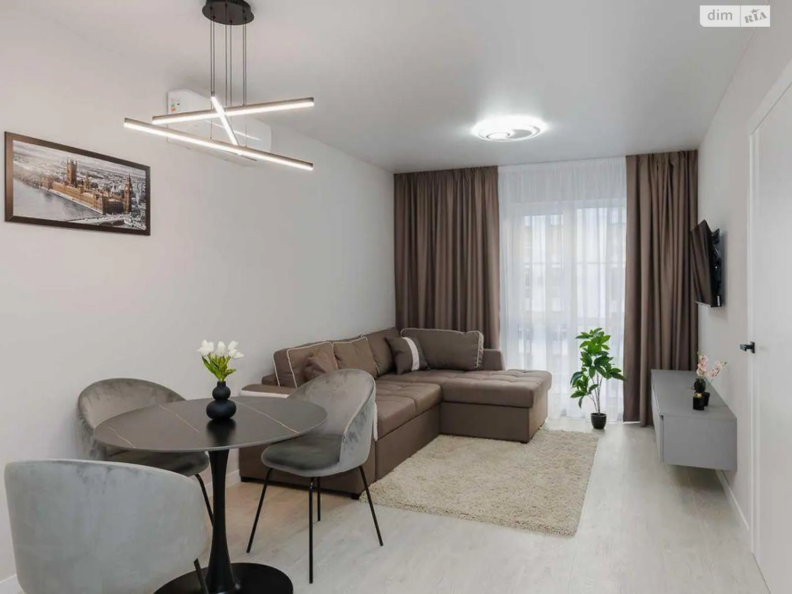 Продается 1-комнатная квартира 41 кв. м в Киеве, ул. Михаила Максимовича, 28К - фото 1