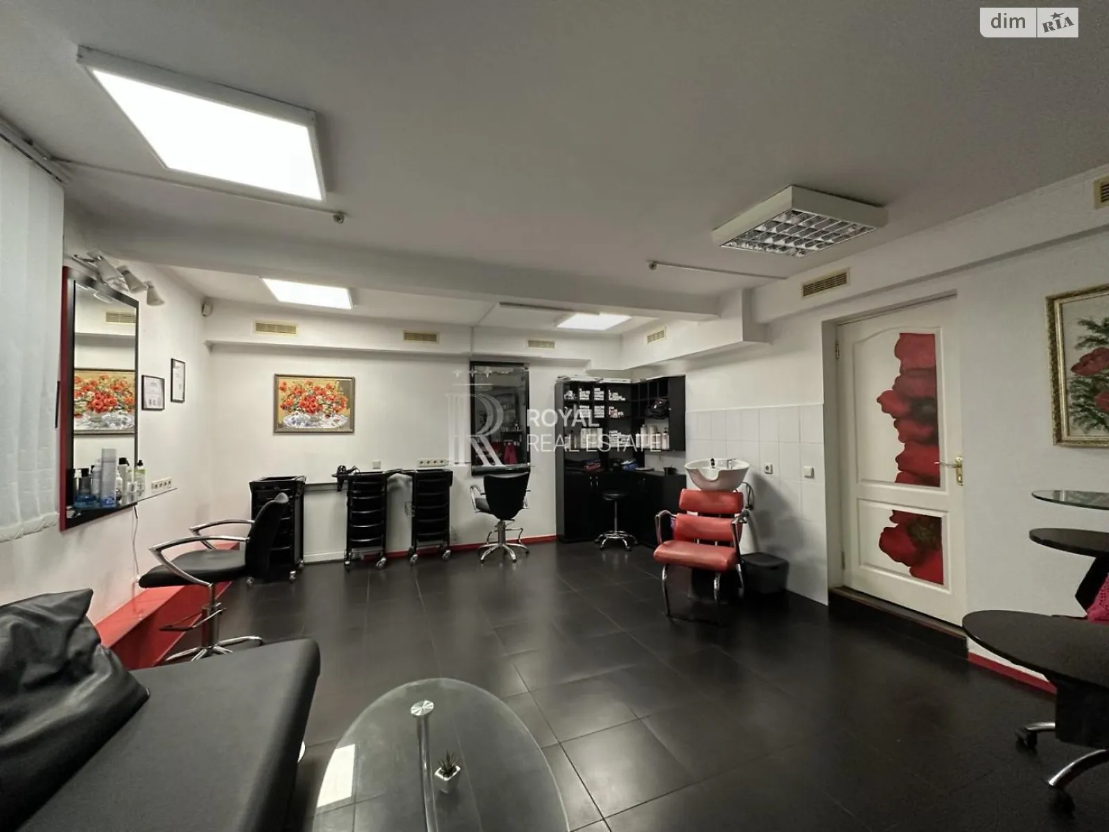 Сдается в аренду офис 219 кв. м в бизнес-центре, цена: 1500 $ - фото 1