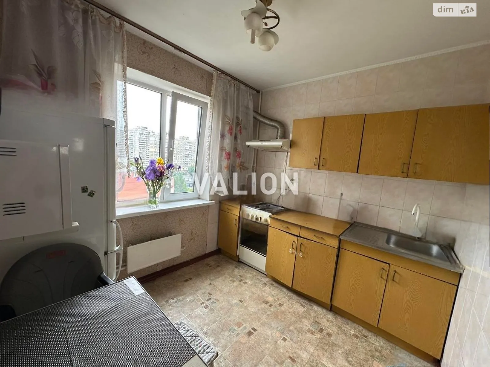 Продається 3-кімнатна квартира 68.7 кв. м у Києві, вул. Вишняківська, 8 - фото 1