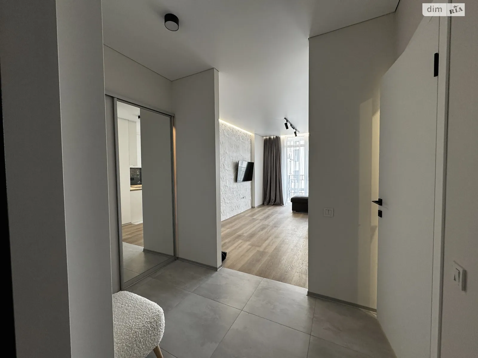 1-комнатная квартира 35.3 кв. м в, цена: 400 $ - фото 1