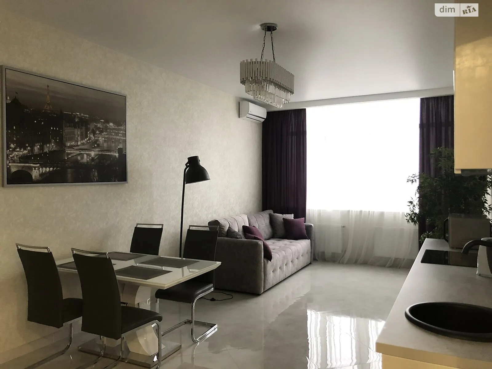 Здається в оренду 1-кімнатна квартира 57 кв. м у Одесі, бул. Французький, 26 корпус 2 - фото 1