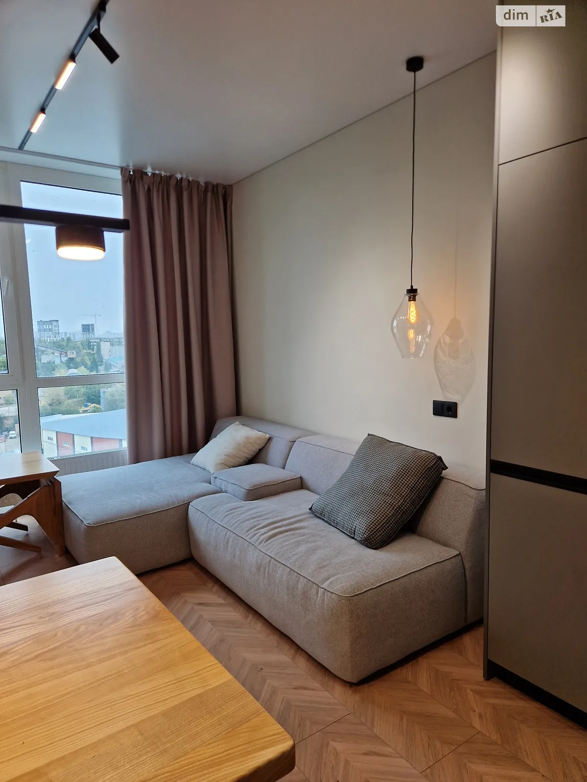 Продается 1-комнатная квартира 42 кв. м в Киеве, вул. Причальная, 10 - фото 1