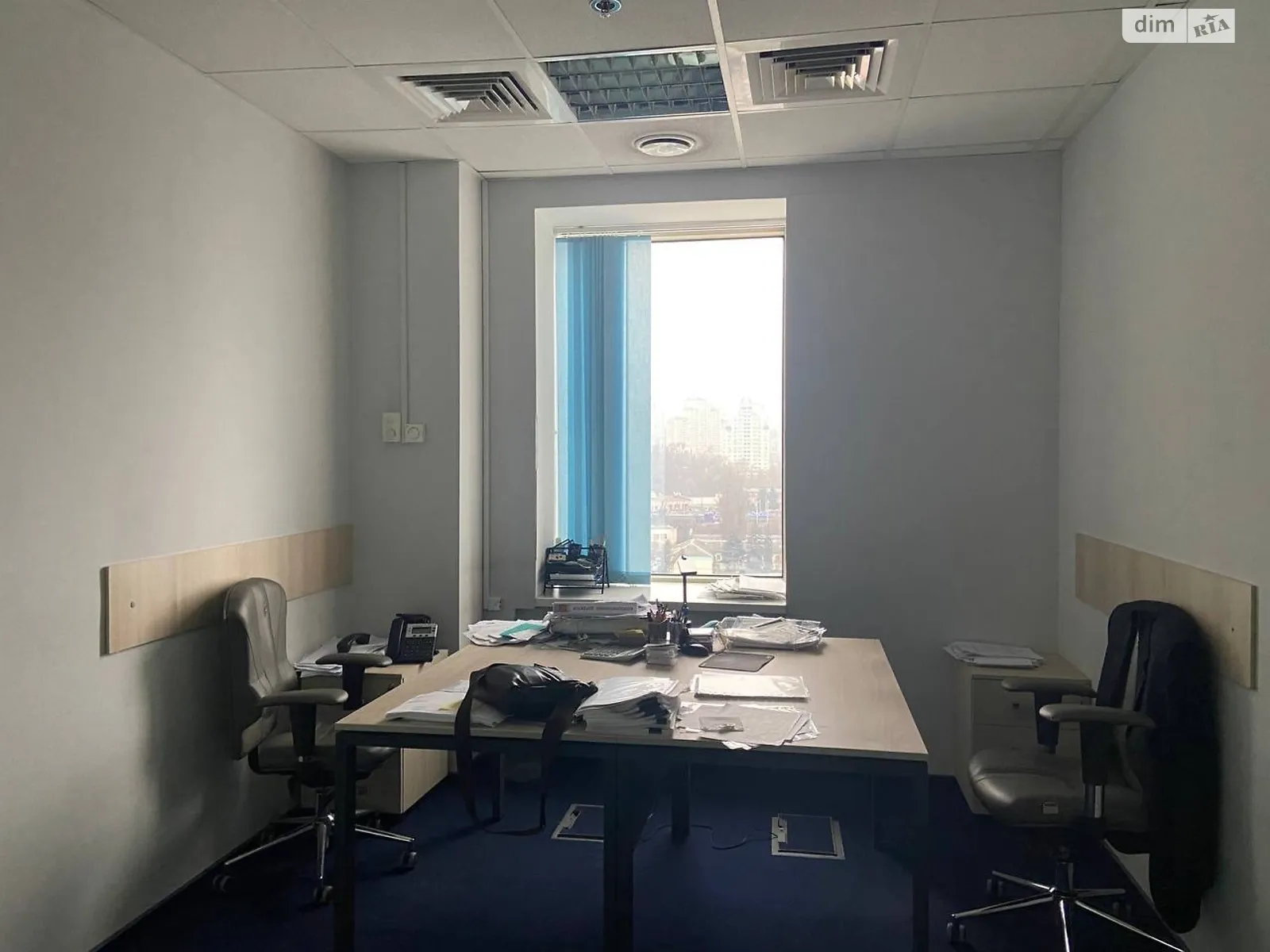 Сдается в аренду офис 130.31 кв. м в бизнес-центре, цена: 2346 $ - фото 1