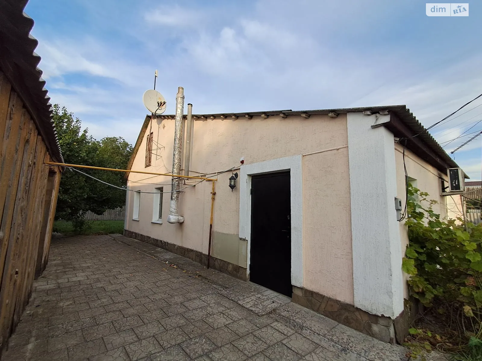 Продається одноповерховий будинок 70 кв. м з садом, цена: 65000 $ - фото 1