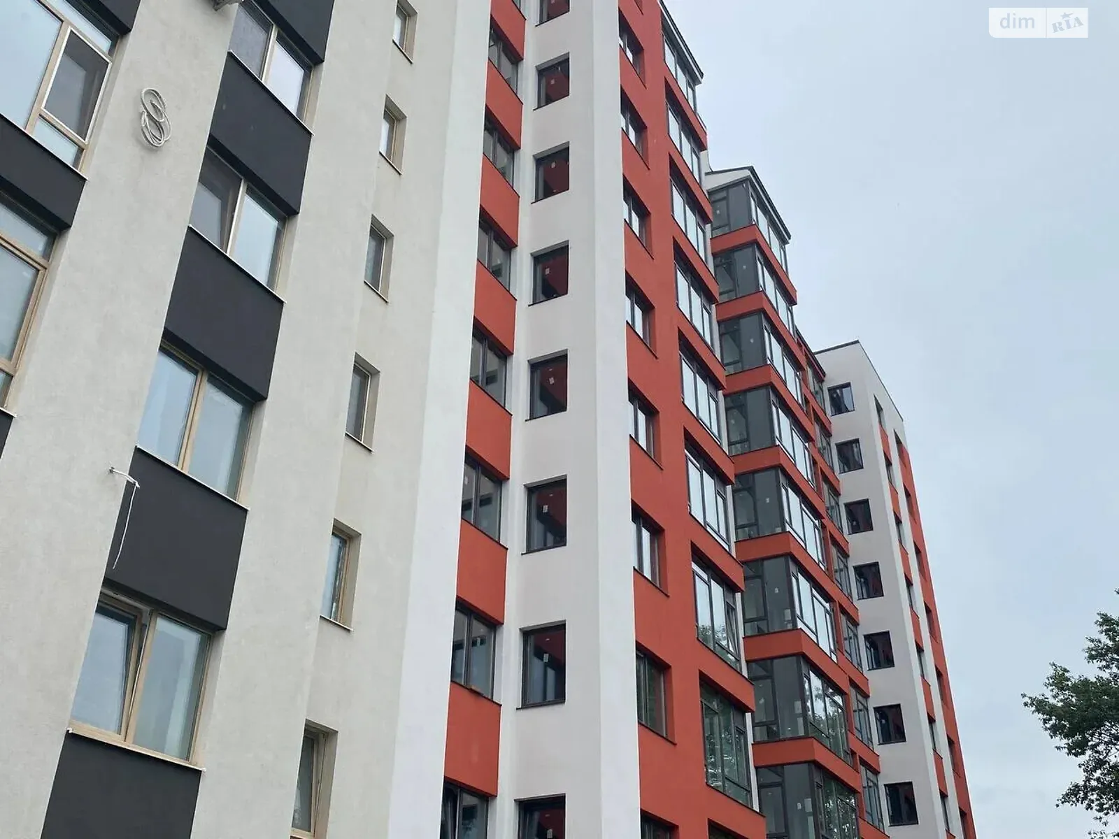 Продается 1-комнатная квартира 40.5 кв. м в Ивано-Франковске, ул. Волошина Августина - фото 1