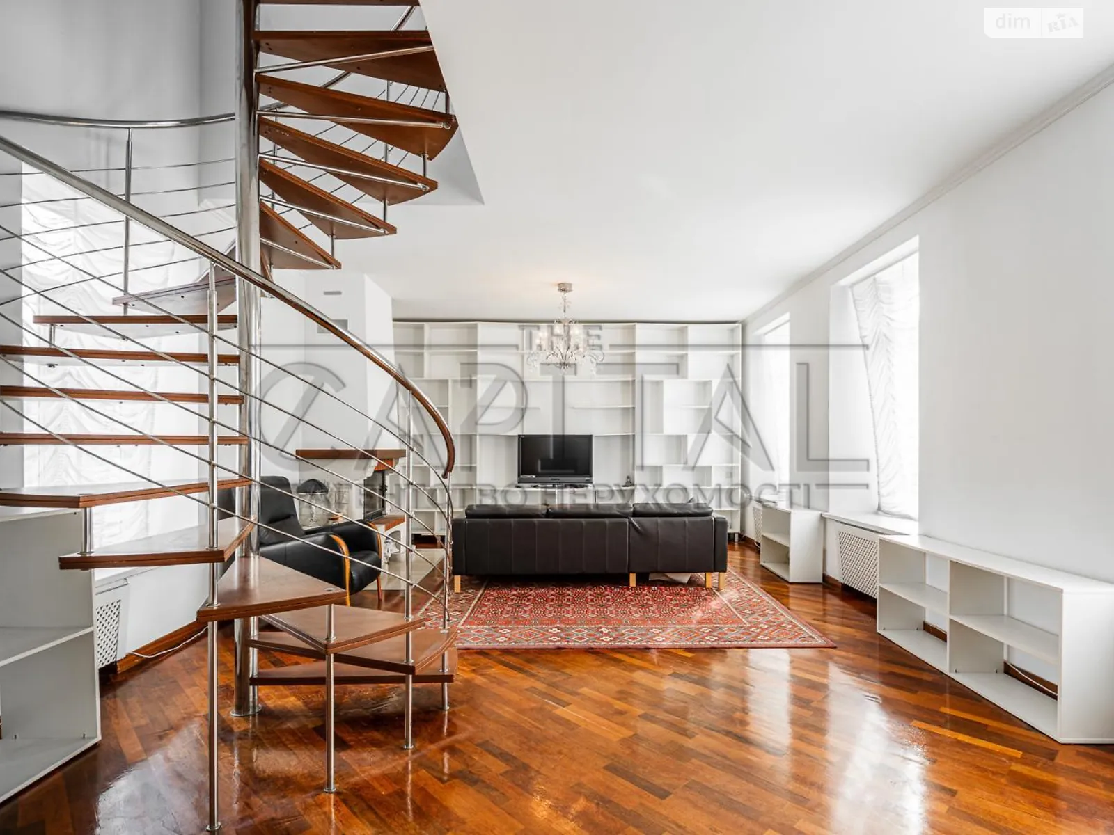 Сдается в аренду офис 258 кв. м в бизнес-центре, цена: 2200 $ - фото 1