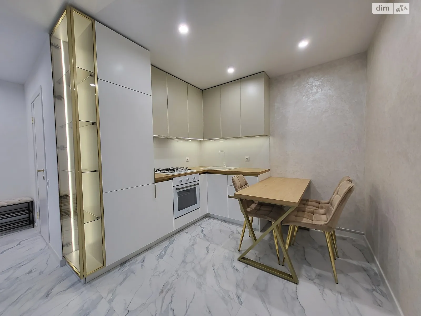 2-комнатная квартира 60 кв. м в Тернополе, ул. Смакулы - фото 1