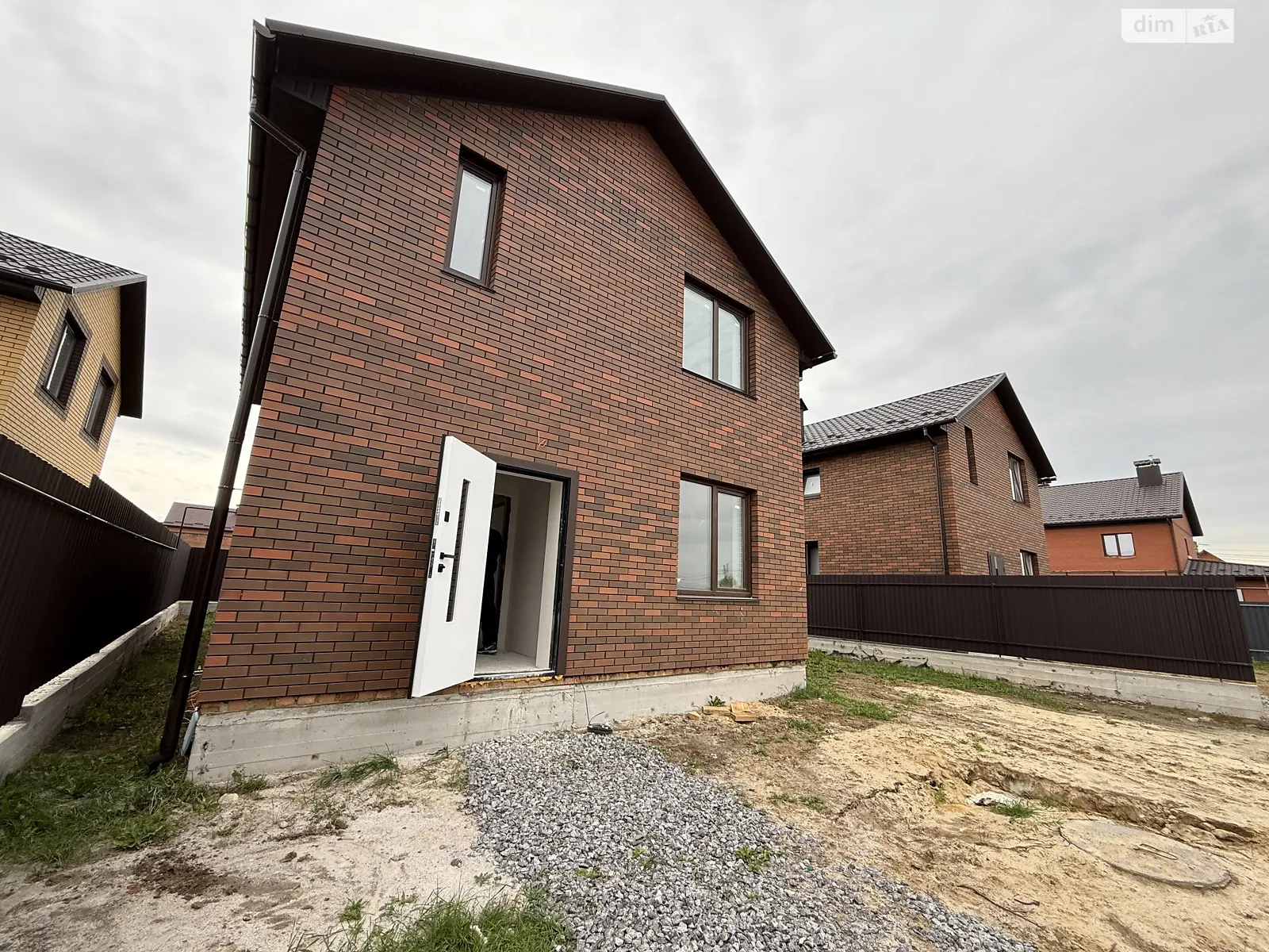 Продається будинок 2 поверховий 107 кв. м з каміном, цена: 89000 $ - фото 1