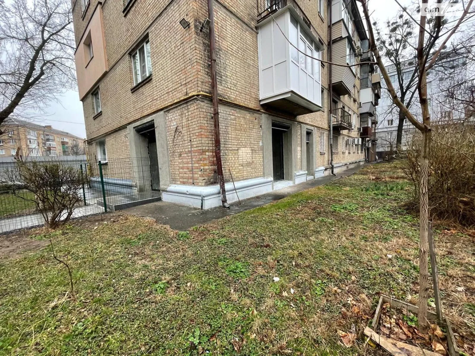 Продается объект сферы услуг 50 кв. м в 5-этажном здании, цена: 150000 $ - фото 1