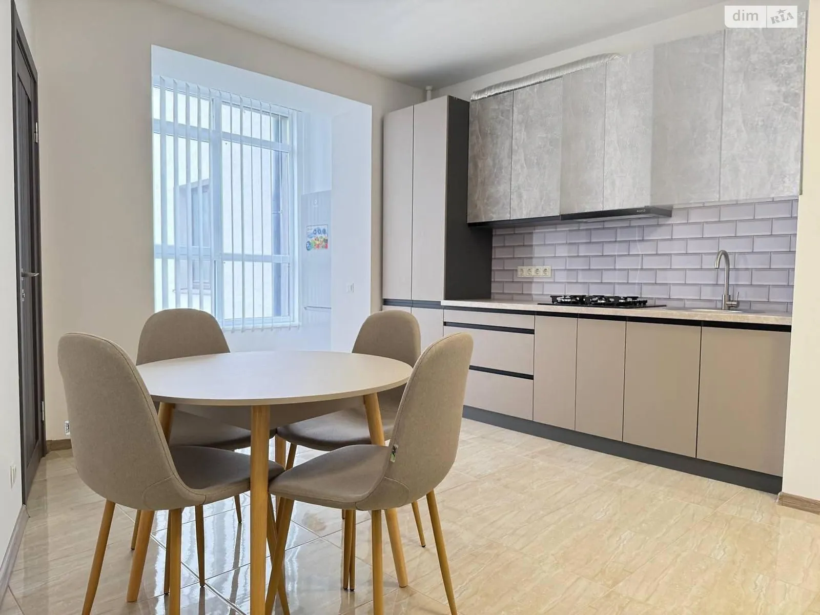 Сдается в аренду 1-комнатная квартира 47 кв. м в, цена: 400 $ - фото 1