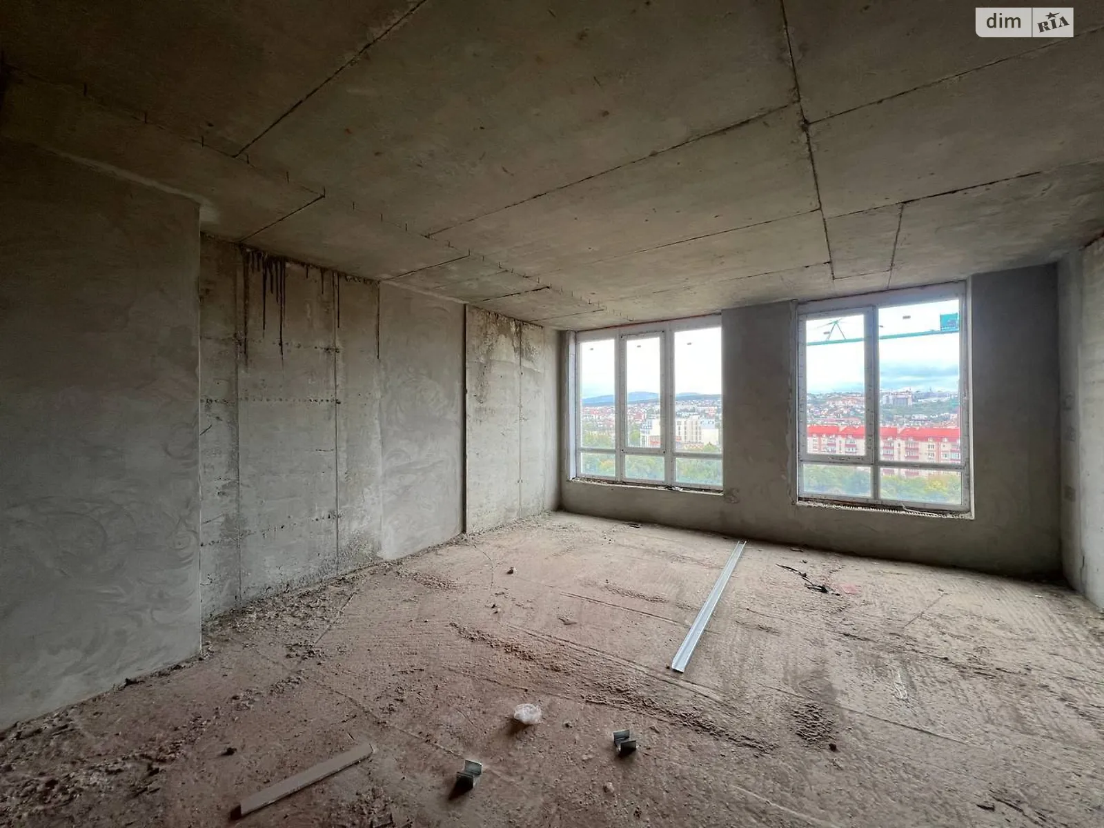 Продается 2-комнатная квартира 82.7 кв. м в Ужгороде, ул. Гленца, 22 - фото 1