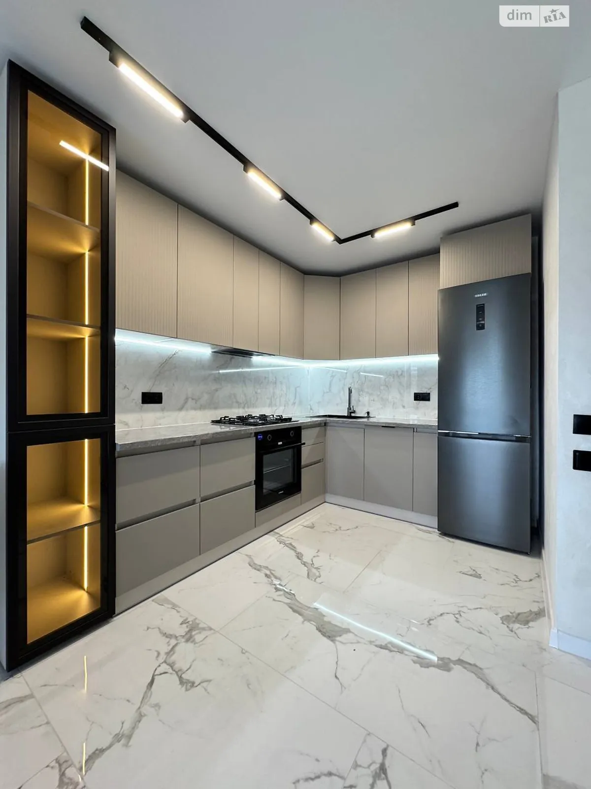 2-комнатная квартира 73 кв. м в, цена: 75500 $ - фото 1
