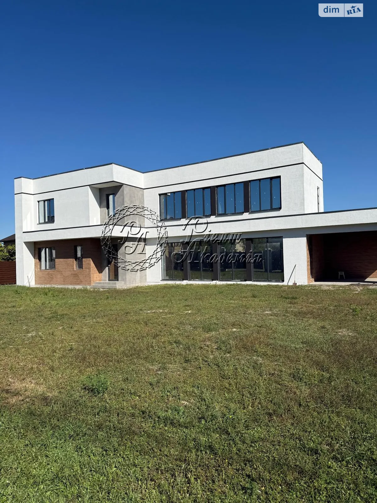 Продается дом на 2 этажа 220 кв. м с беседкой, цена: 185000 $ - фото 1