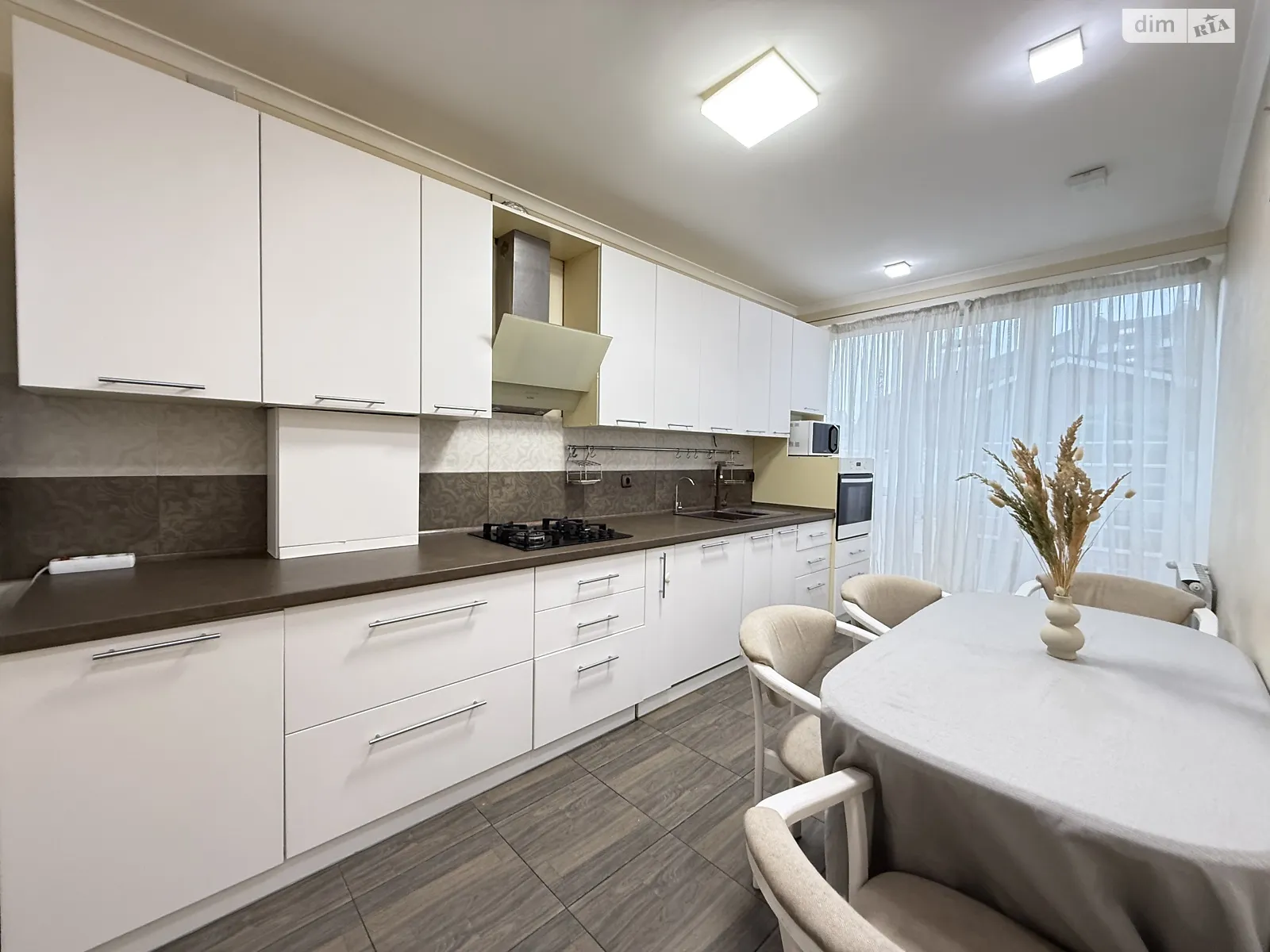 Продается 2-комнатная квартира 60.7 кв. м в Ирпене, ул. Василия Стуса(Пушкинская) - фото 1