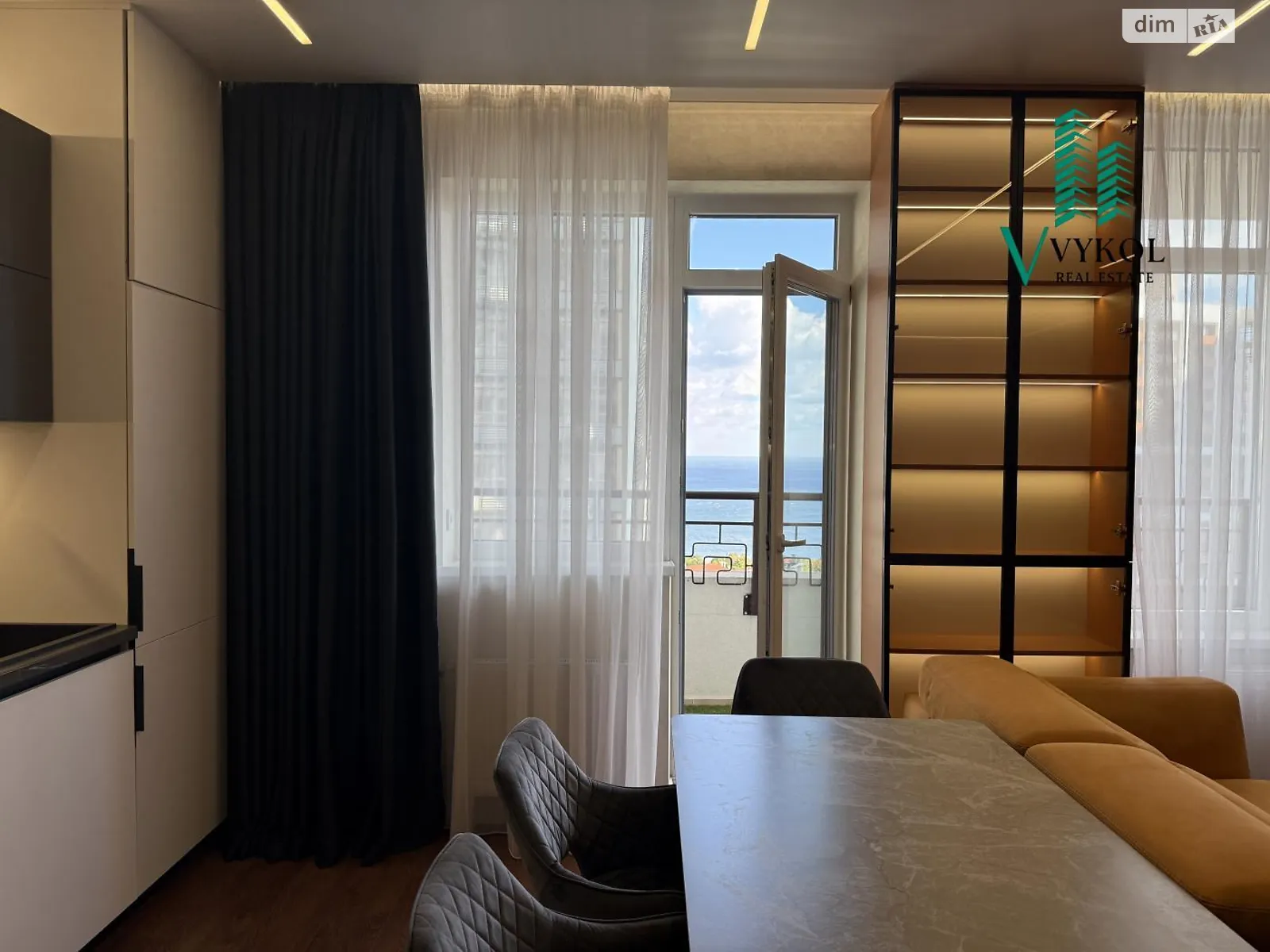 Сдается в аренду 1-комнатная квартира 50 кв. м в Одессе, ул. Генуэзская, 3Г - фото 1