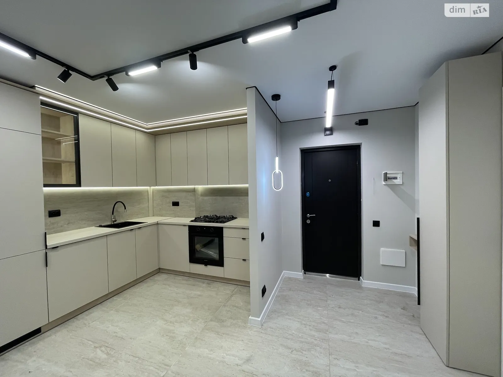 2-комнатная квартира 56 кв. м в Тернополе, ул. Смакулы - фото 1