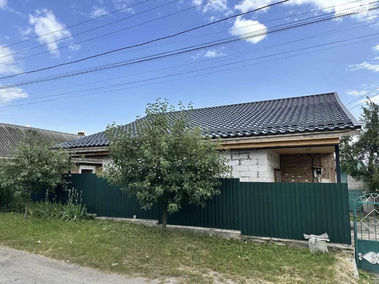 Продается одноэтажный дом 120 кв. м с баней/сауной, цена: 84500 $ - фото 1