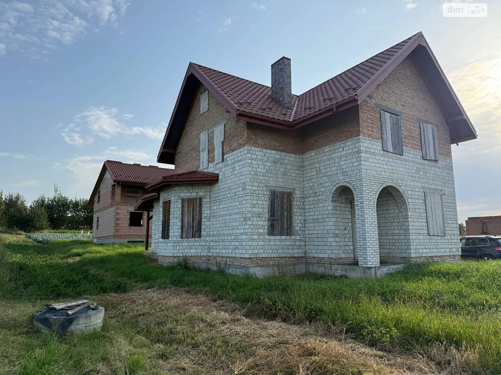 Продается дом на 2 этажа 172 кв. м с садом, цена: 115000 $ - фото 1