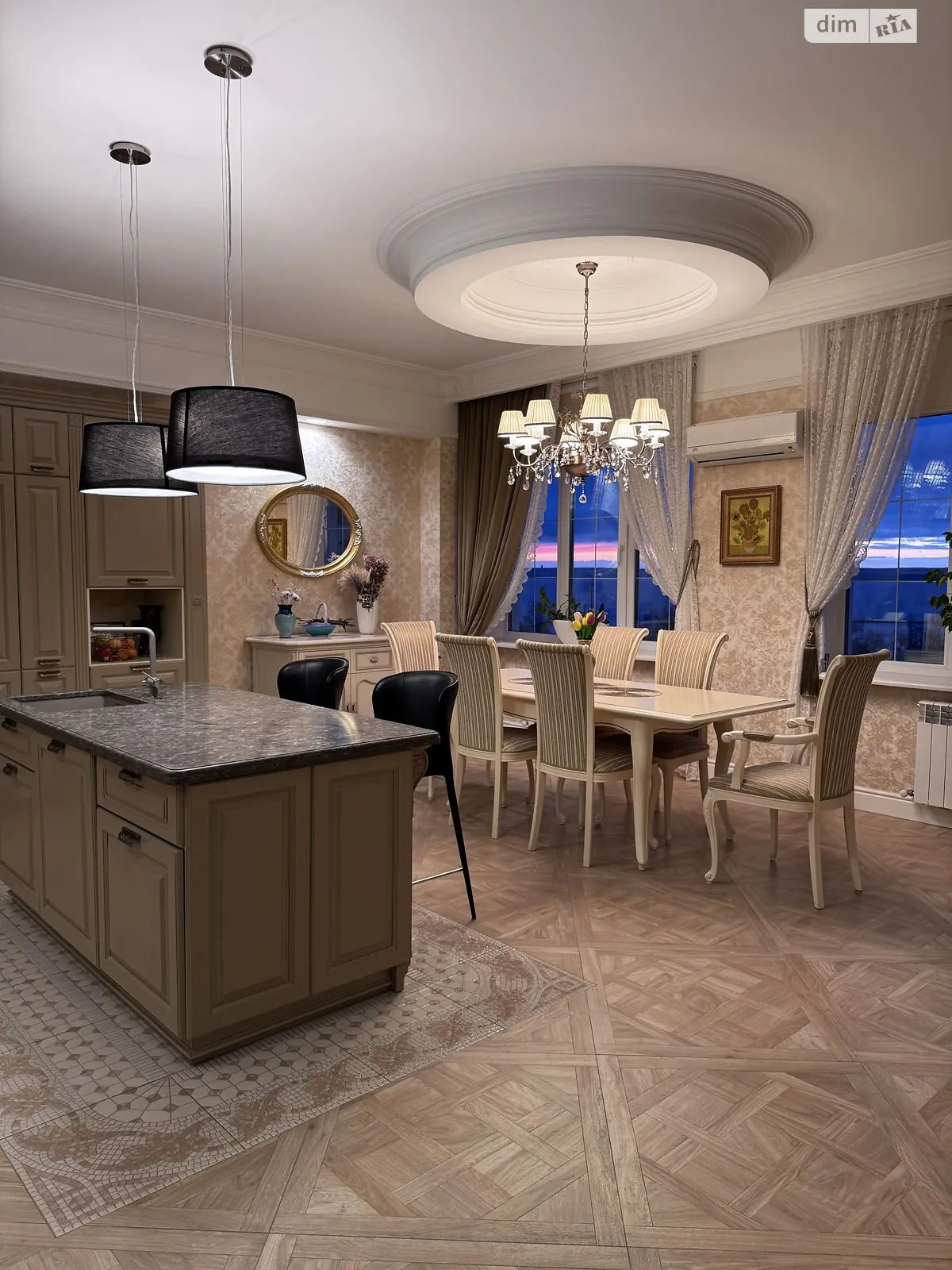 Продається 4-кімнатна квартира 241 кв. м у Кам'янському, цена: 241000 $ - фото 1