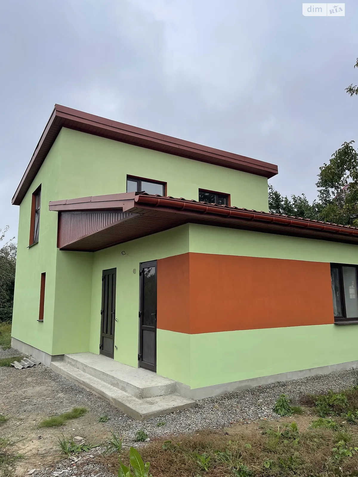 Продается дом на 2 этажа 120 кв. м с участком, цена: 75000 $ - фото 1