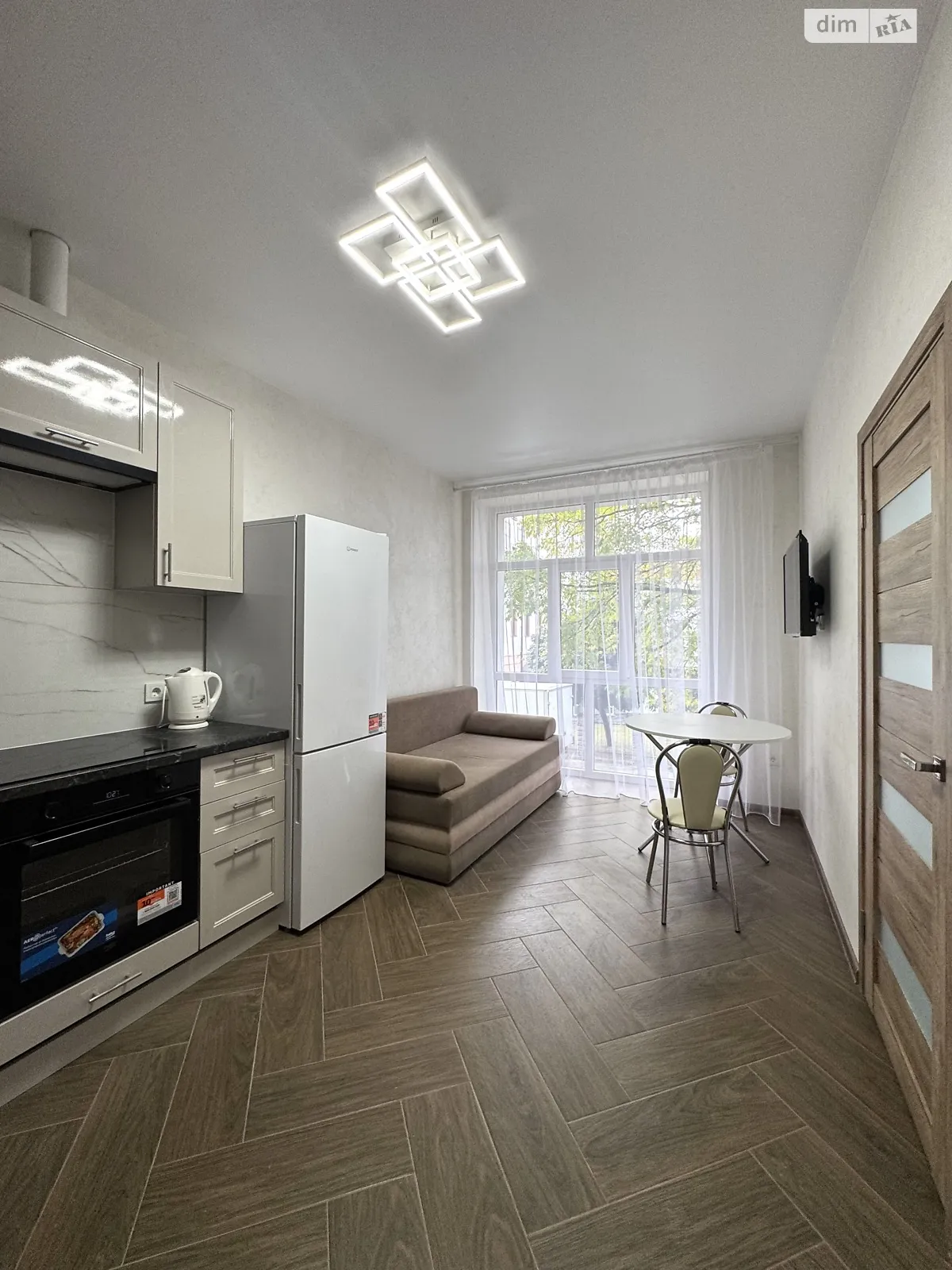 Сдается в аренду 1-комнатная квартира 31 кв. м в Ровно, ул. Петра Могилы - фото 1