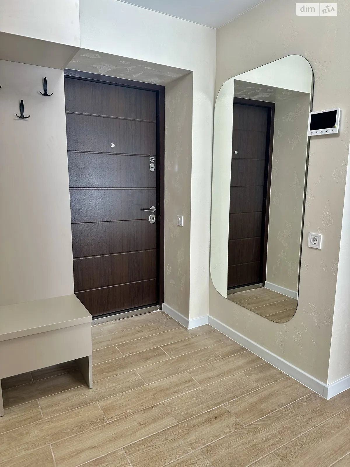 Сдается в аренду 2-комнатная квартира 58.4 кв. м в Черкассах, ул. Байды-Вишневецкого, 103 - фото 1