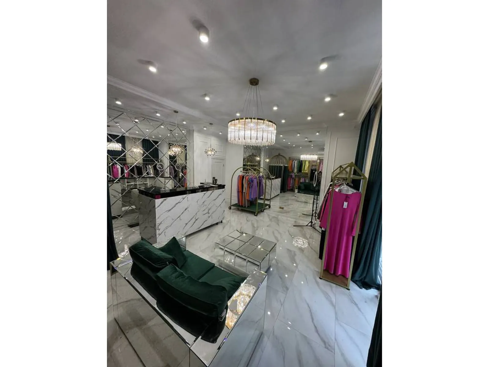 Продается офис 36 кв. м в бизнес-центре, цена: 74000 $ - фото 1