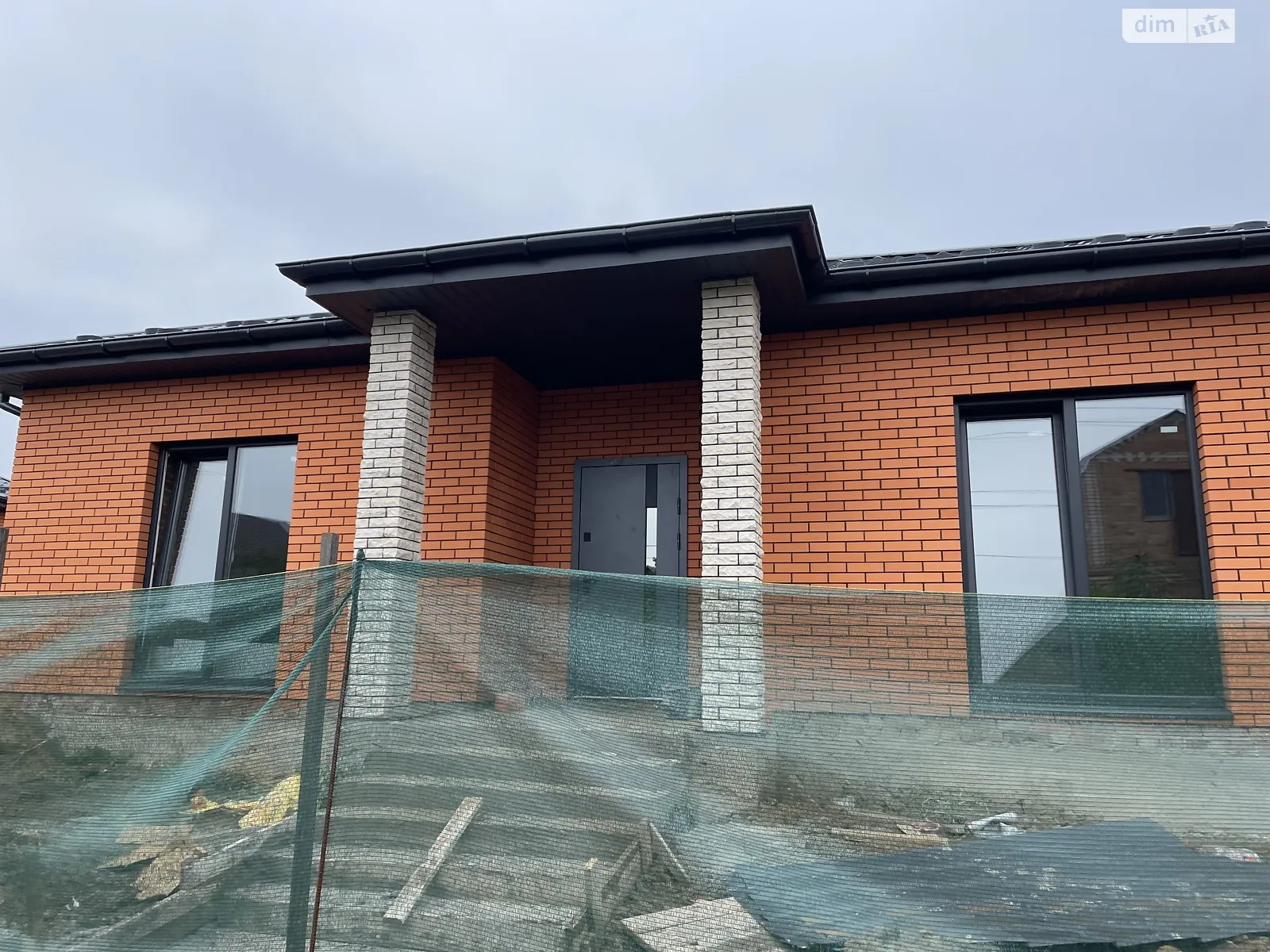 Продается одноэтажный дом 93 кв. м с беседкой, цена: 89000 $ - фото 1