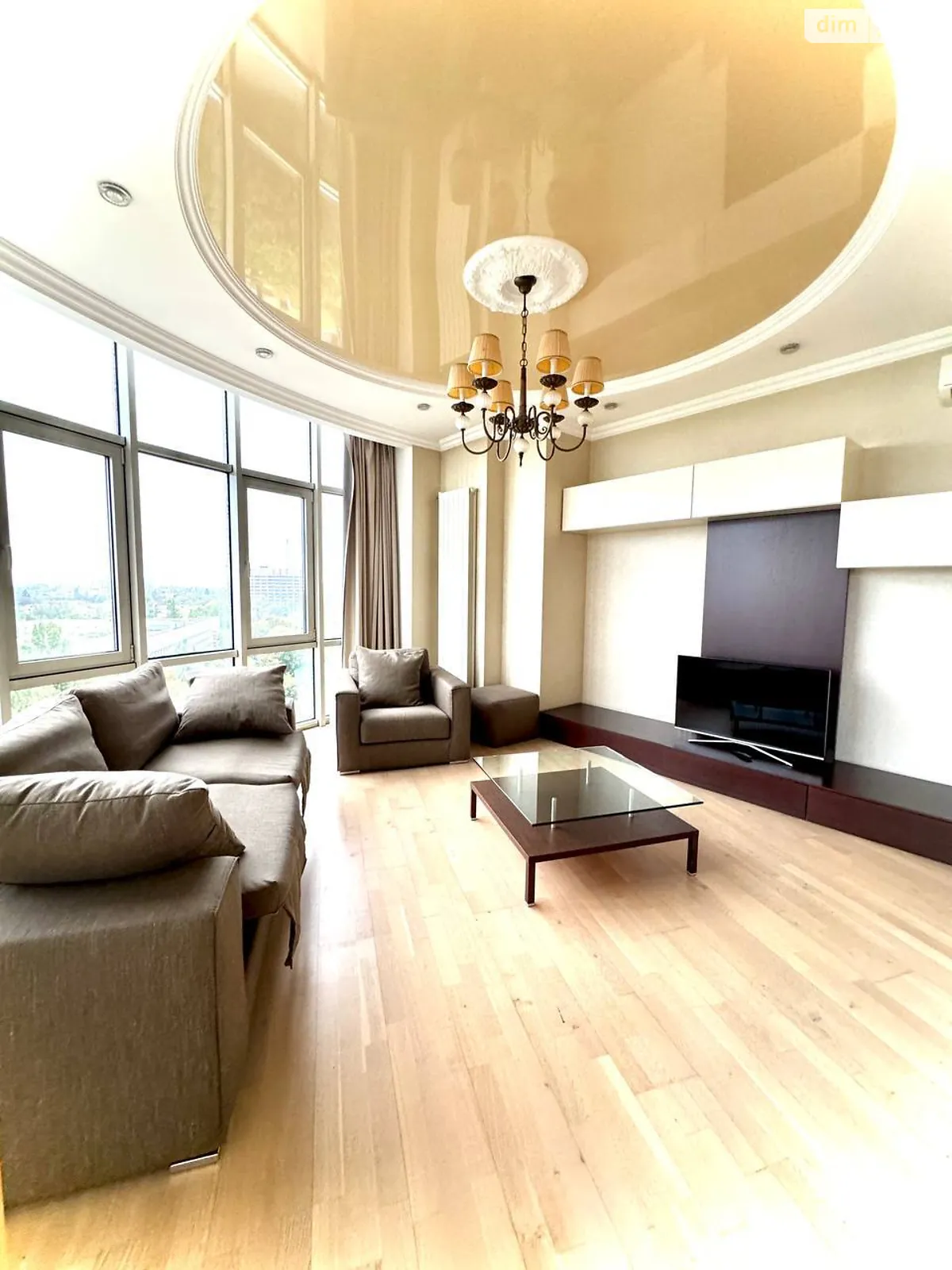 Сдается в аренду 3-комнатная квартира 85.4 кв. м в Одессе, бул. Французский, 9 - фото 1