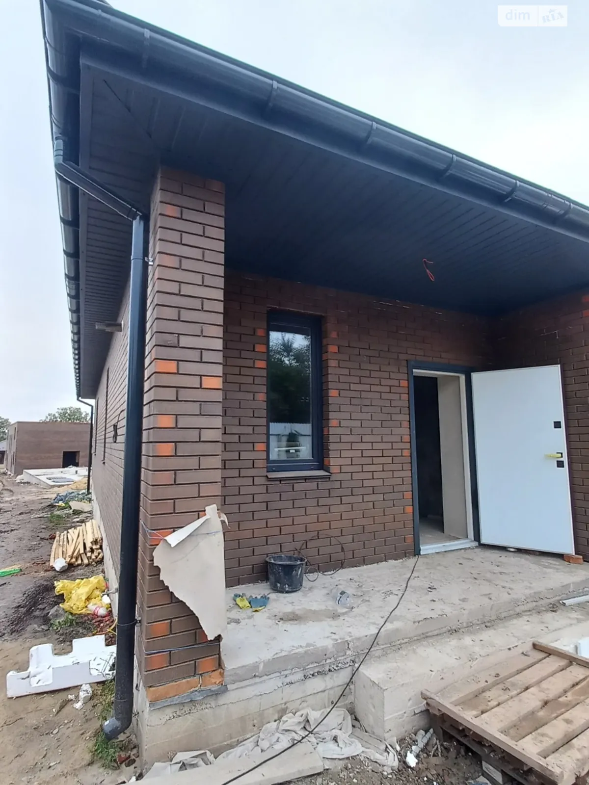 Продається одноповерховий будинок 95 кв. м з каміном, цена: 95000 $ - фото 1