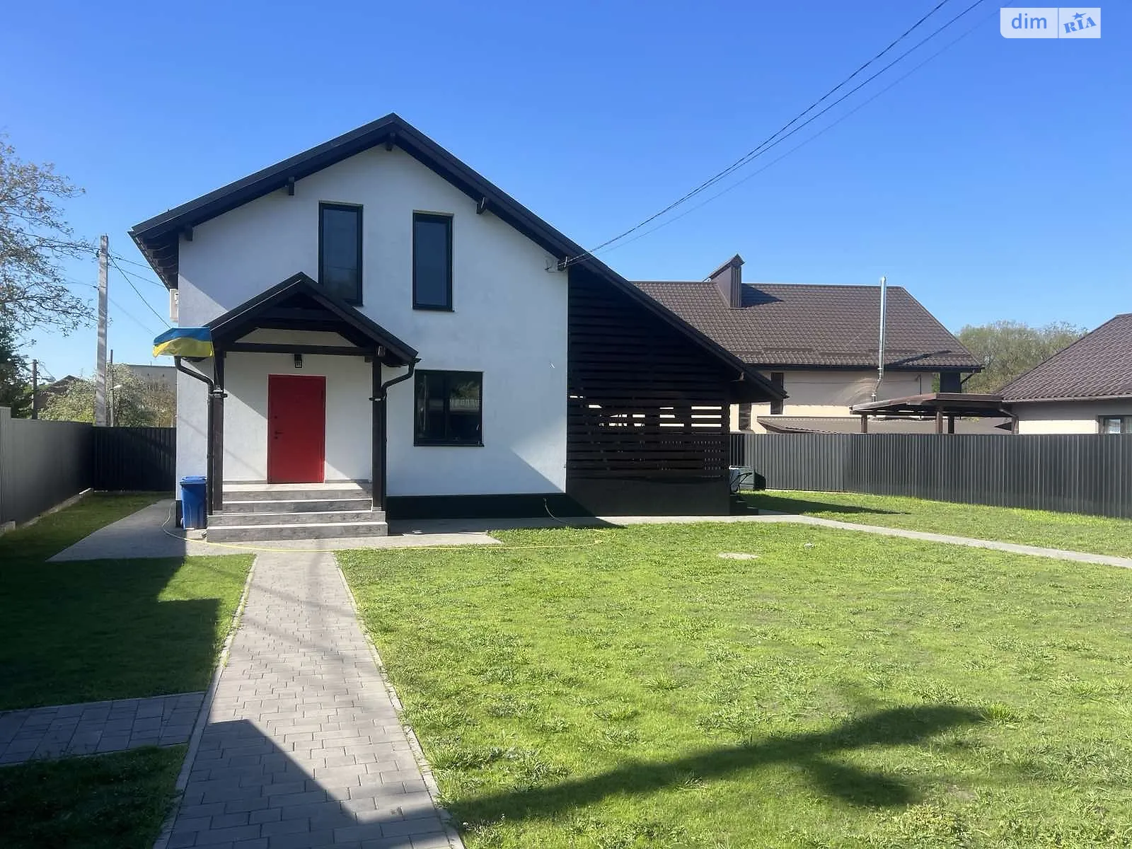Продается дом на 2 этажа 150 кв. м с балконом, цена: 305000 $ - фото 1