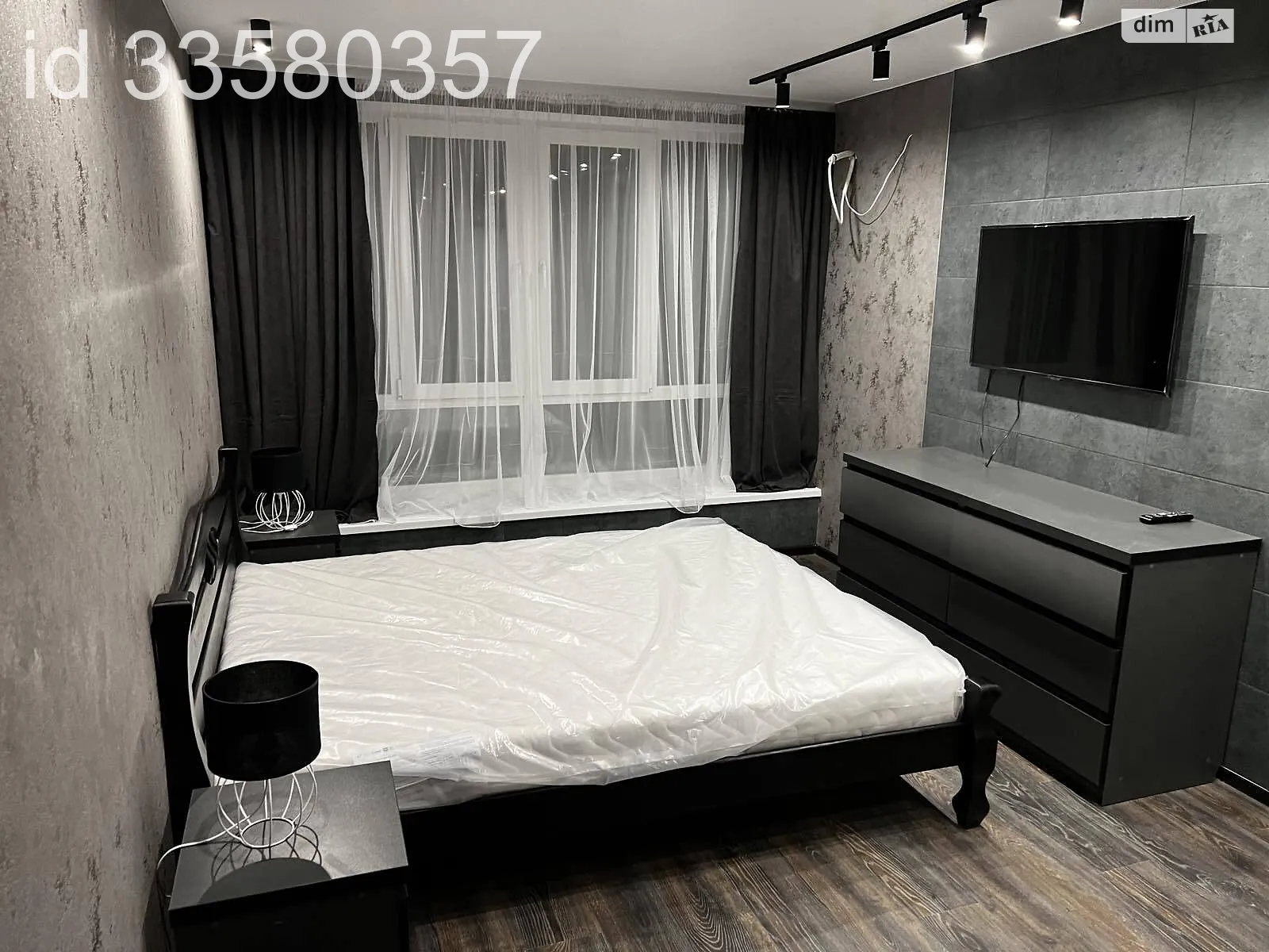 Здається в оренду 1-кімнатна квартира 36 кв. м у Києві, бул. Жуля Верна(Ромена Роллана), 7А - фото 1