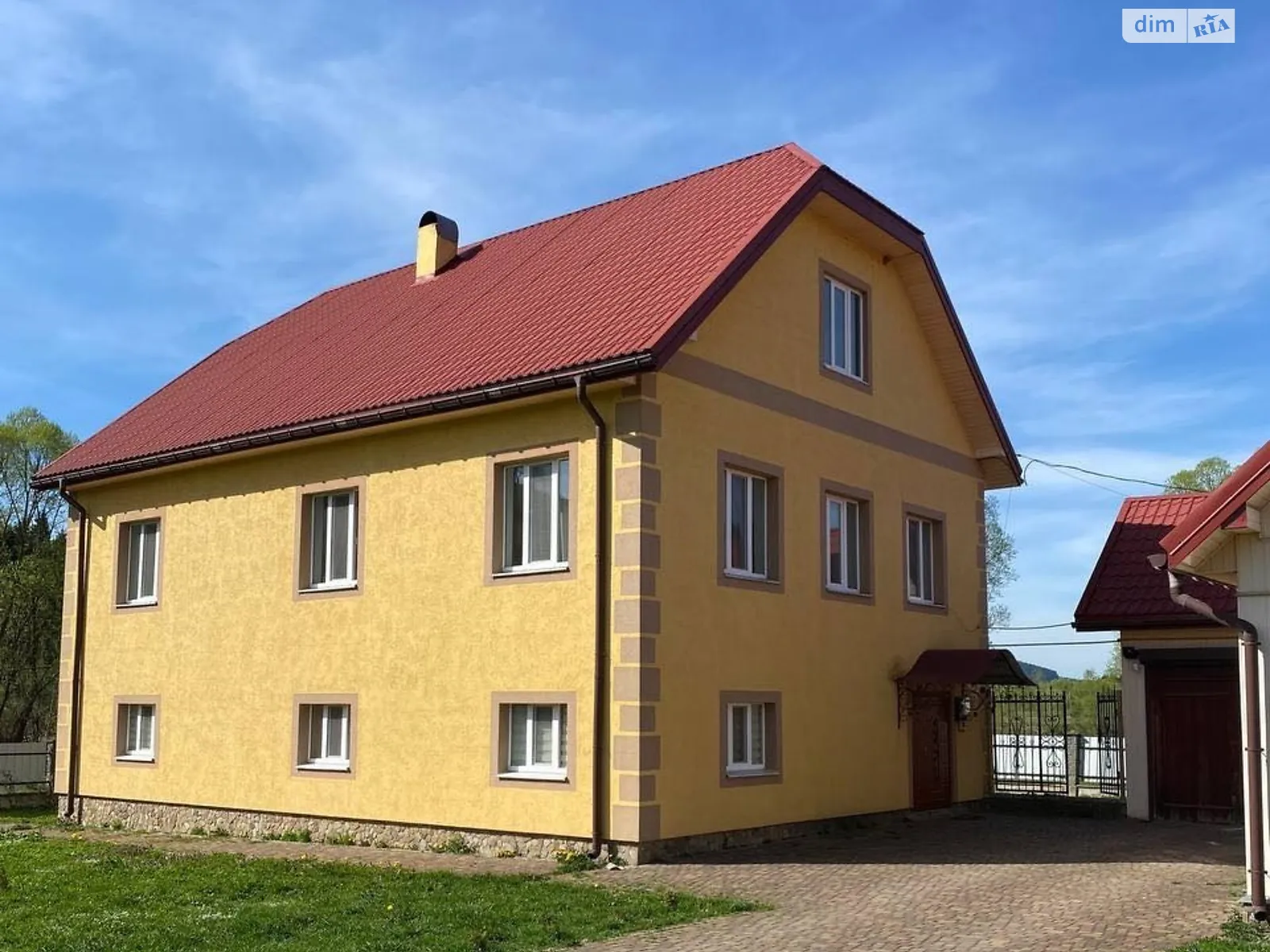 Продается дом на 2 этажа 212 кв. м с террасой, цена: 99999 $ - фото 1