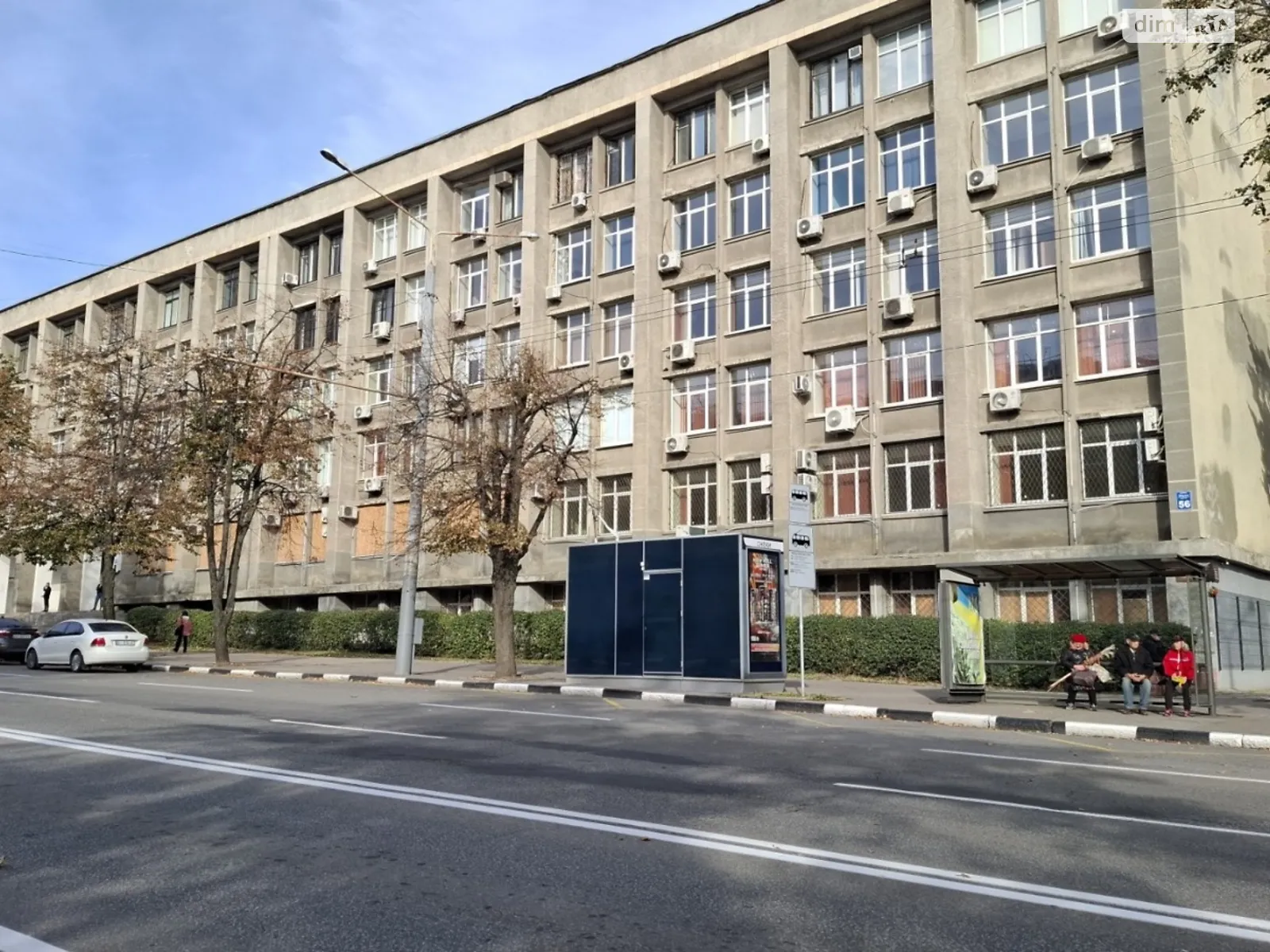 Продается офис 1240.2 кв. м в бизнес-центре, цена: 744000 $ - фото 1
