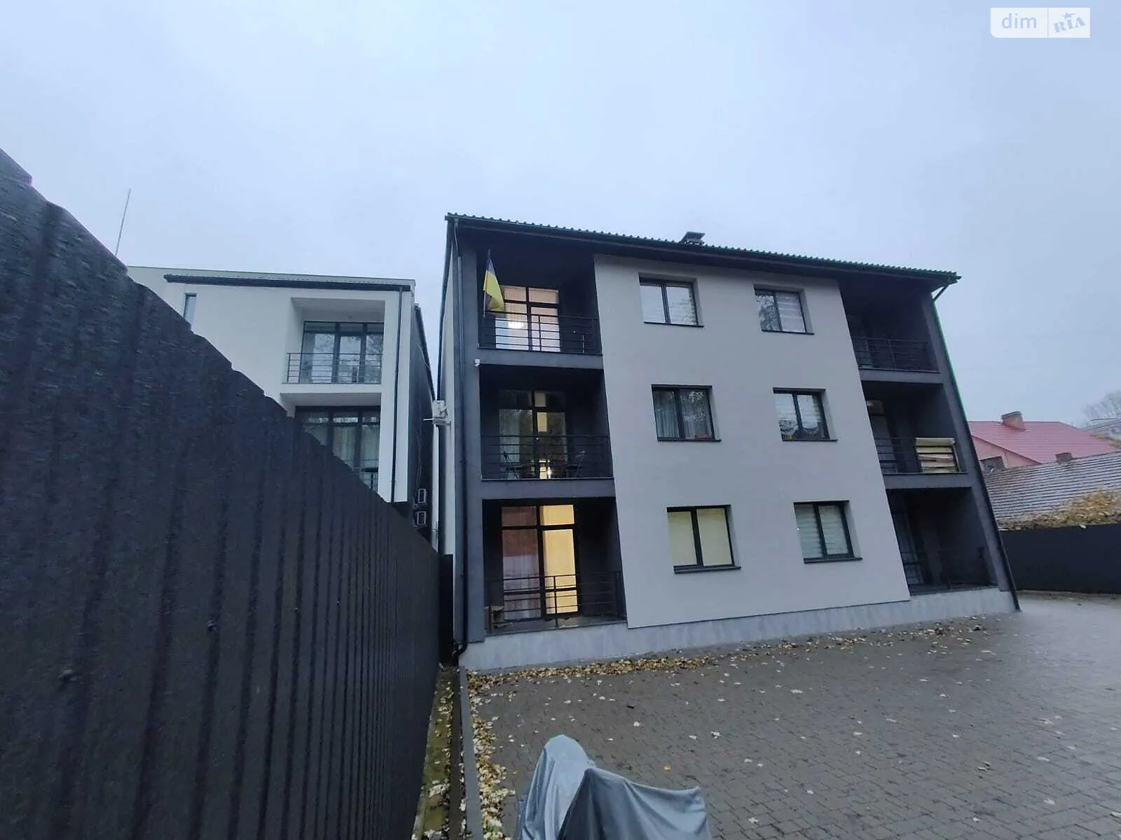 Продається 1-кімнатна квартира 38 кв. м у Ужгороді, вул. Франтішека Тихого, 13 - фото 1