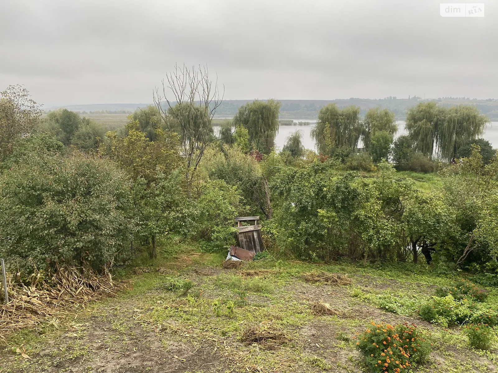 Продается дом на 2 этажа 256 кв. м с мансардой, цена: 40000 $ - фото 1