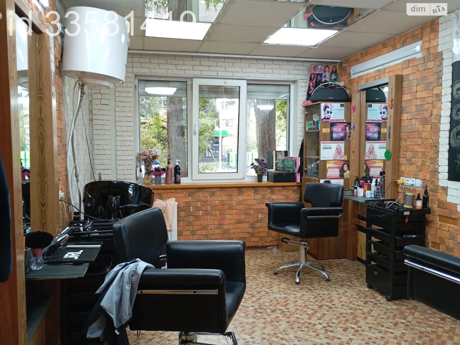 Сдается в аренду помещения свободного назначения 56.7 кв. м в 5-этажном здании, цена: 30000 грн - фото 1