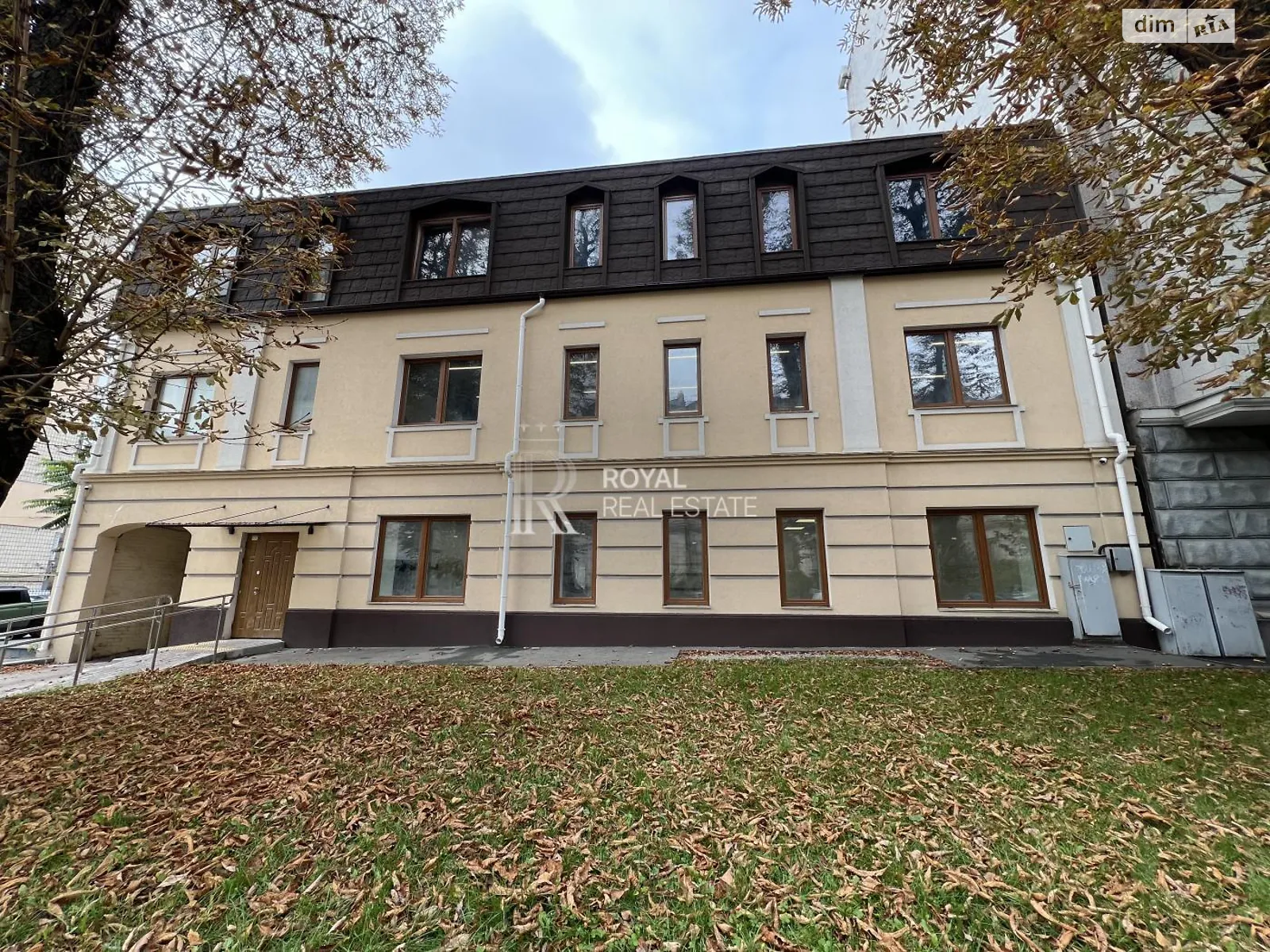 Здається в оренду офіс 814 кв. м в бізнес-центрі, цена: 19000 $ - фото 1