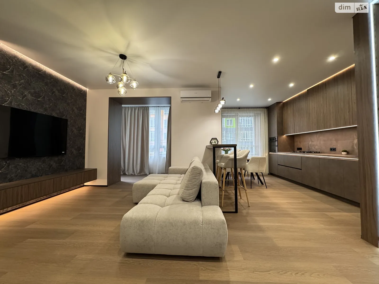 Продается 3-комнатная квартира 93 кв. м в Криховцах - фото 1